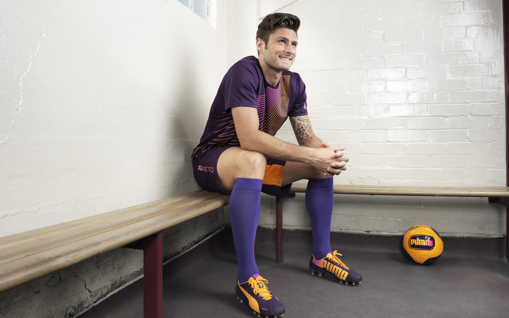 “逆境中的王者:车手在极端天气下的硬仗”